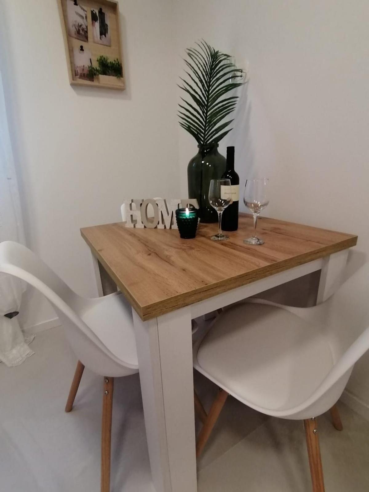 Apartmani Zoric Vodice Rom bilde