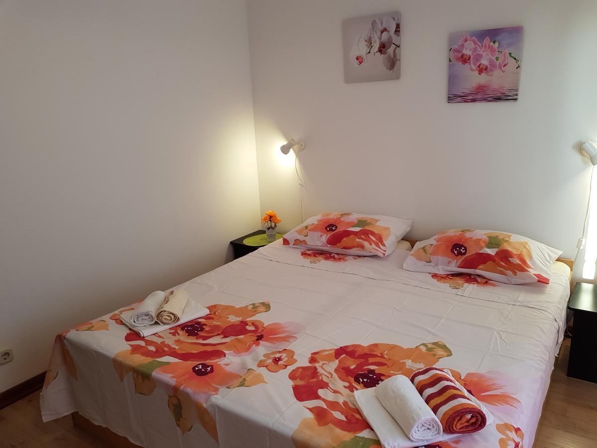 Apartmani Zoric Vodice Eksteriør bilde