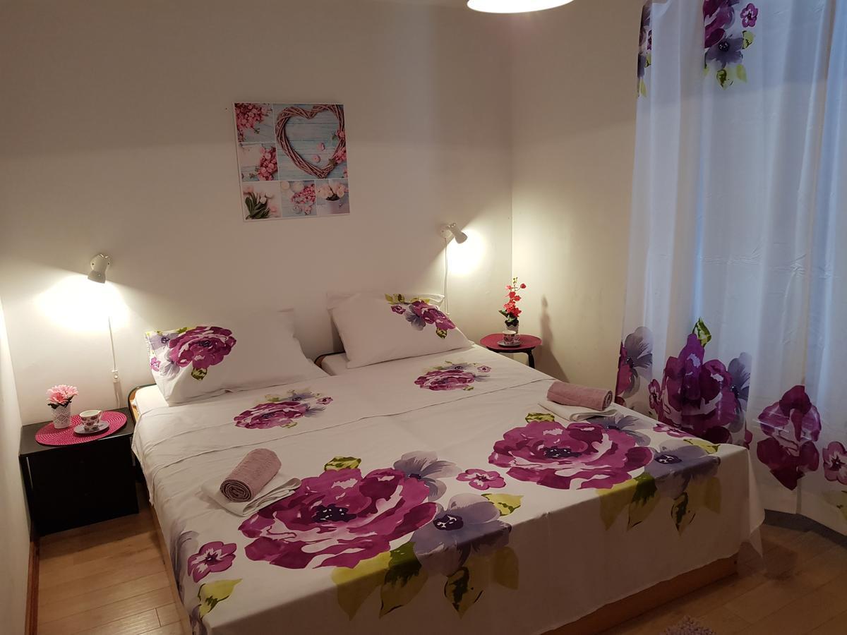 Apartmani Zoric Vodice Eksteriør bilde