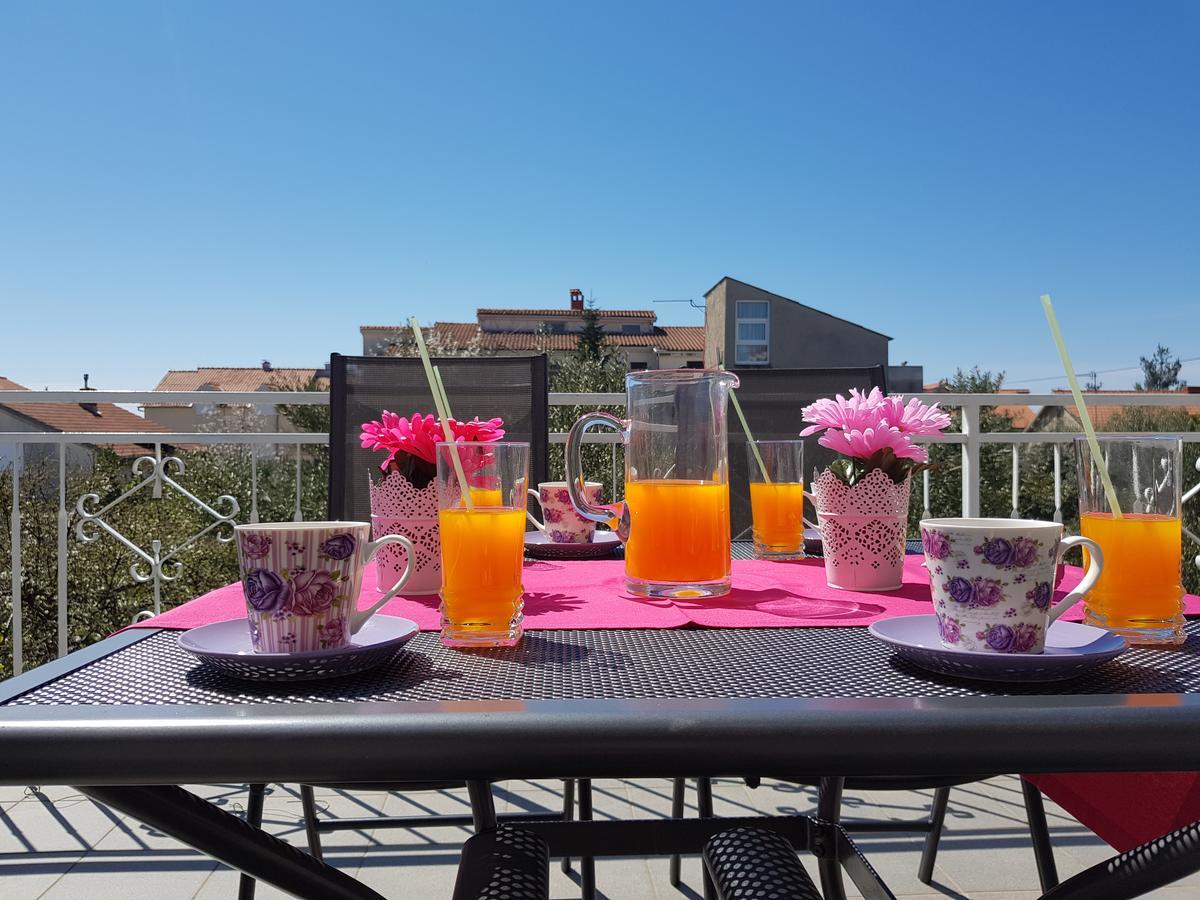 Apartmani Zoric Vodice Eksteriør bilde