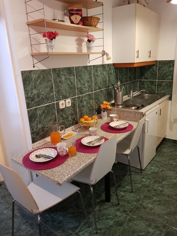 Apartmani Zoric Vodice Eksteriør bilde