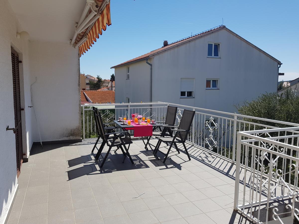 Apartmani Zoric Vodice Eksteriør bilde